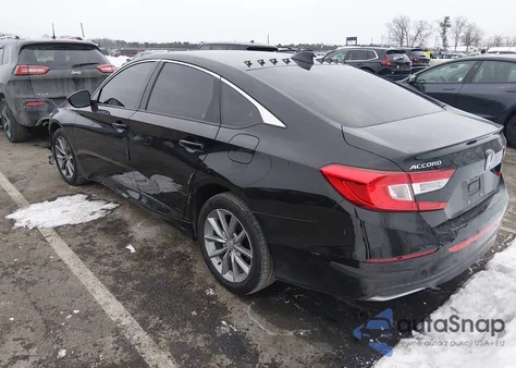 2021 Honda Accord Lx z USA, uszkodzony, nr VIN 1HGCV1F15MA001425